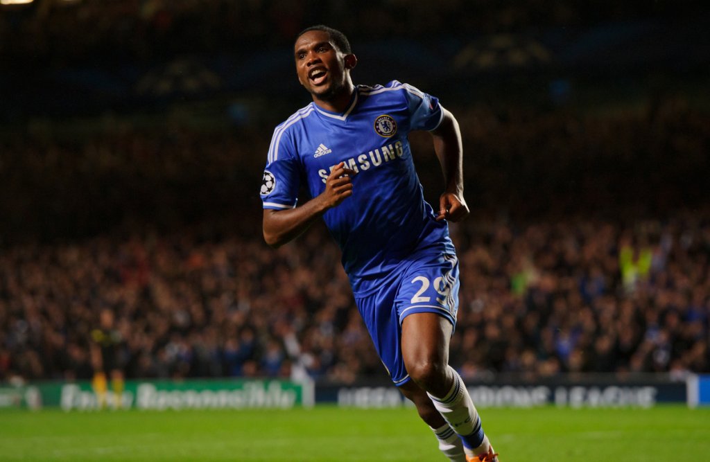 Samuel Eto'o of Chelsea celebrates his second goal, 2-0