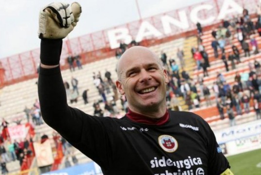 Pierobon: 44 anni e non sentirli, nuovo record per il calcio italiano