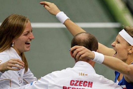 Fed Cup, Repubblica Ceca-Italia 3-0, semifatale per le azzurre