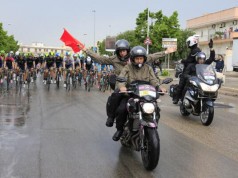 Giro di Parole: asfalto saponetta, la noia è la giusta punizione