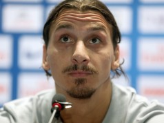 Ibrahimovic parla in francese, Verratti e Sirigu ridono (VIDEO)