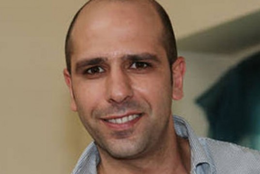 Checco Zalone mette in musica i Mondial ecco ‘Tapinho’ (VIDEO)