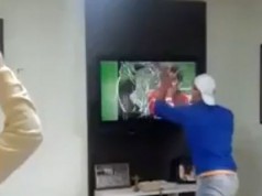 Mondiali: Brasile passa ai quarti, tifoso rompe la tv (VIDEO)