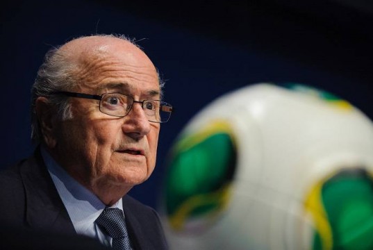 Blatter apre alla moviola in campo: una storia lunga anni