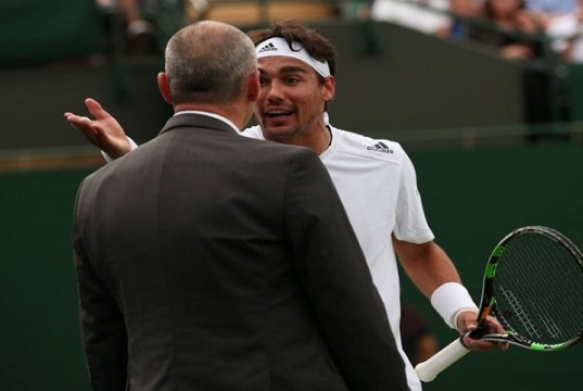 Fognini show a Wimbledon, litiga con l’arbitro e vince