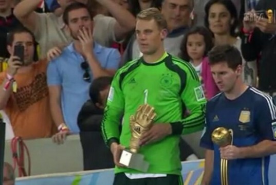 Mondiali: Messi miglior calciatore del torneo, ma lui reagisce male (VIDEO)