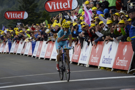 Tour-isti per sport: Nibali immenso. L’Arco di Trionfo lo aspetta