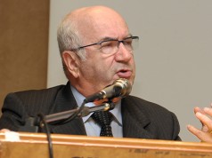 Tavecchio e la FIGC: ‘nave senza nocchiere in gran tempesta’