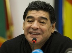 Maradona torna in panchina: andrà negli Emirati Arabi
