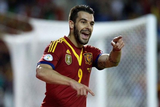 Negredo si rifiuta di baciare lo stemma del Valencia