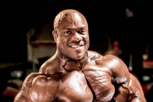 Mister Olympia 2014: Phill Heath trionfa ancora, ma è polemica Mister Olympia 2014, Phill Heath vince ancora, ma è polemica