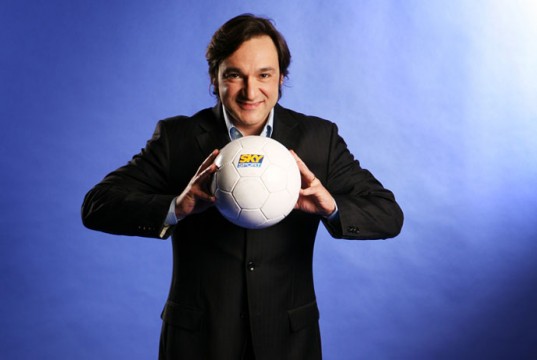 Fabio Caressa incensa Francesco Totti, ma dimentica qualcosa