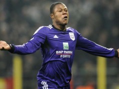 Mbemba chi? la doppietta dell’uomo dalle tre carte d’identità