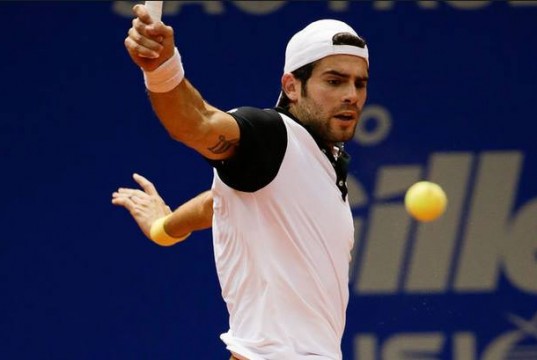 Impresa Bolelli a Marsiglia: sconfigge Raonic e vola ai quarti