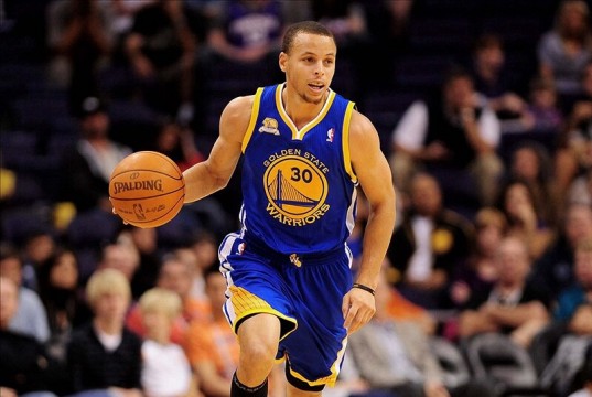 NBA, illusionista Curry e anche coach Kerr se la ride (VIDEO)