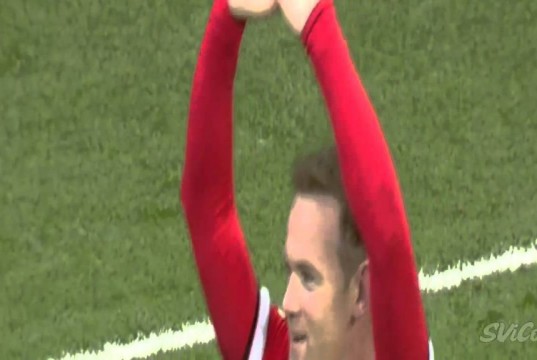 Rooney segna e fa il boxeur (VIDEO)