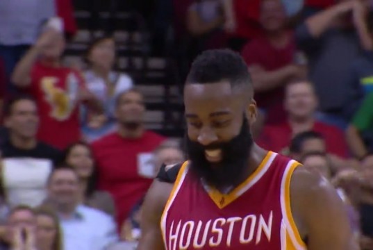NBA, Fear the beard: James Harden ne mette 50 (VIDEO)