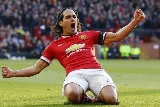 Il valzer degli attaccanti inizia: si muovono Falcao e Tevez, in procinto Martinez