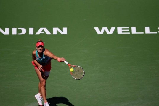 Indian Wells: subito fuori Kerber e Muguruza. Vinci avanti soffrendo