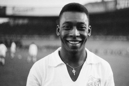 Meglio Pelé o Maradona? Un’analisi statistica e storica definitiva.
