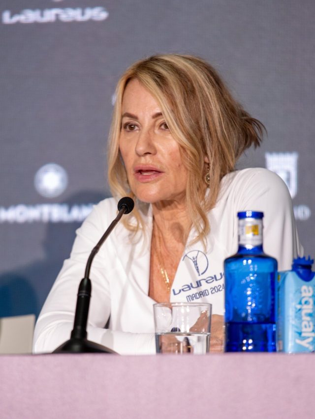 Nadia Comăneci: la ginnasta che ottenne il primo 10 perfetto.