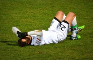 La paura dell’infortunio: il nemico invisibile di ogni sportivo. La paura dell’infortunio: il nemico invisibile di ogni sportivo.