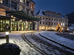 Tecniche di sorpasso in F1: DRS, scia e strategia di attacco. Tecniche di sorpasso in F1: DRS, scia e strategia di attacco.