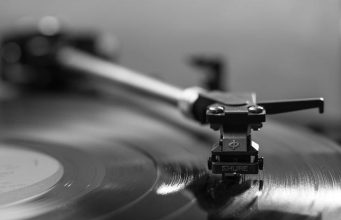 Record dell’ora nel ciclismo: la sfida estrema contro il tempo