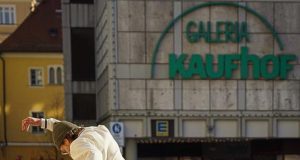 La nascita dello Skateboard: dalle piscine vuote alle Olimpiadi