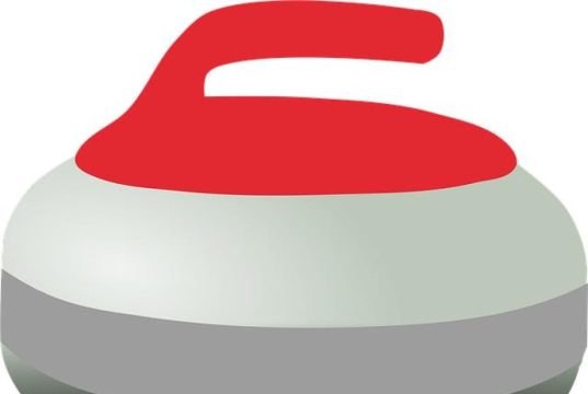 La storia del Curling: più che semplici pietre sul ghiaccio